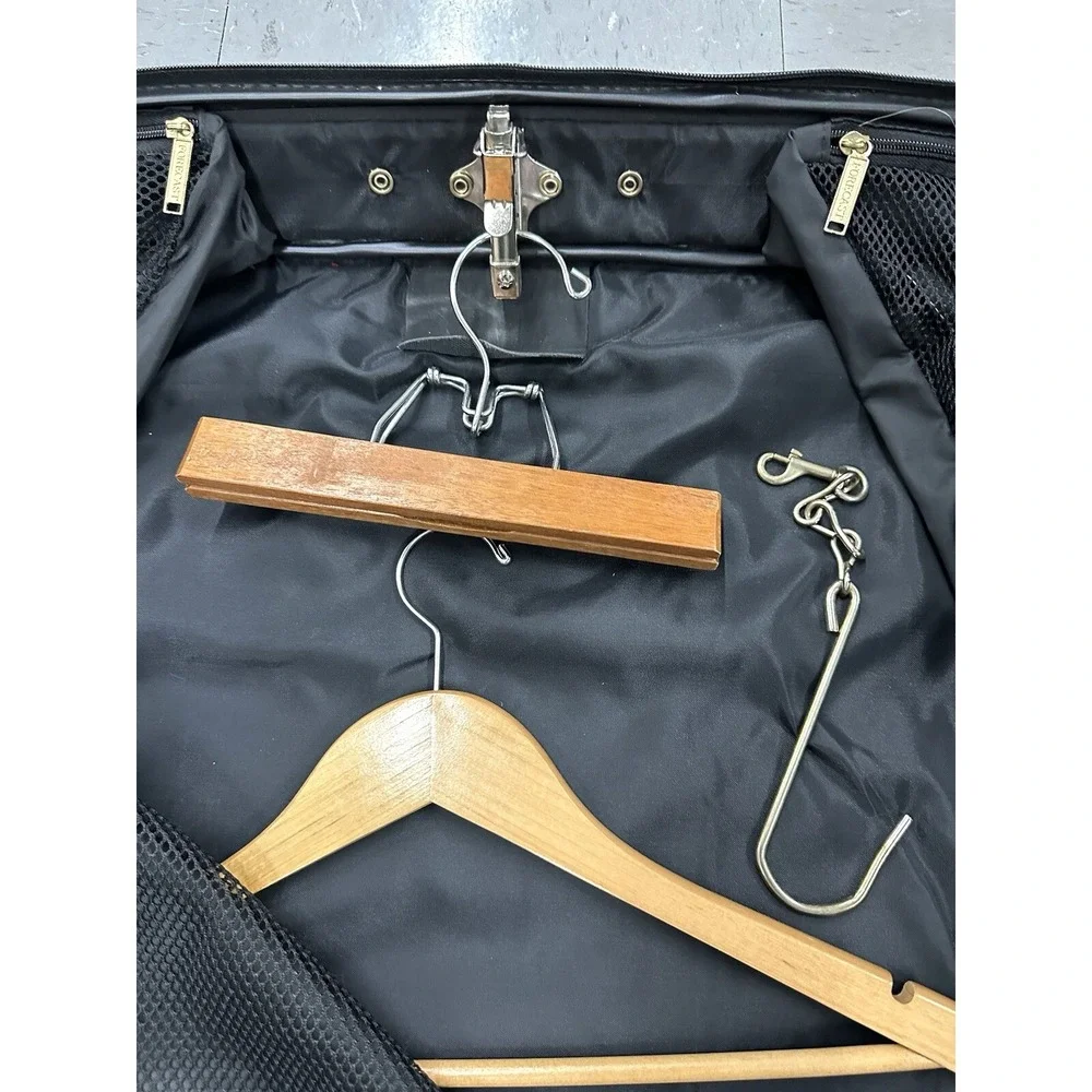 FORECAST Deluxe Garment Bag, Black Canvas (GOOD CONDITION)